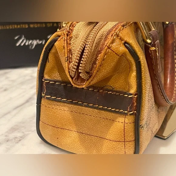 ALVIERO MARTINI Prima Classe Mini Boston Map Bag - Picture 3 of 6